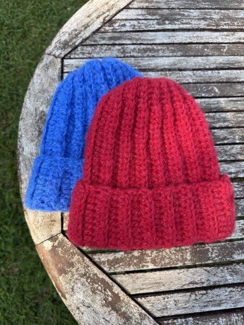 Czapka ciemna czerwień 1