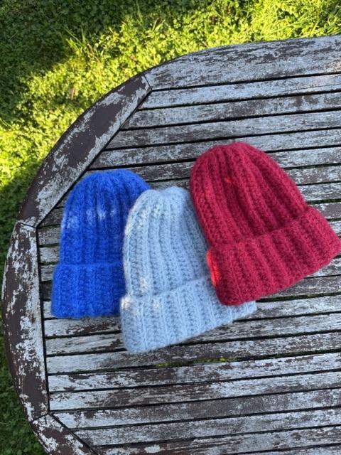 Czapka ciemna czerwień 4