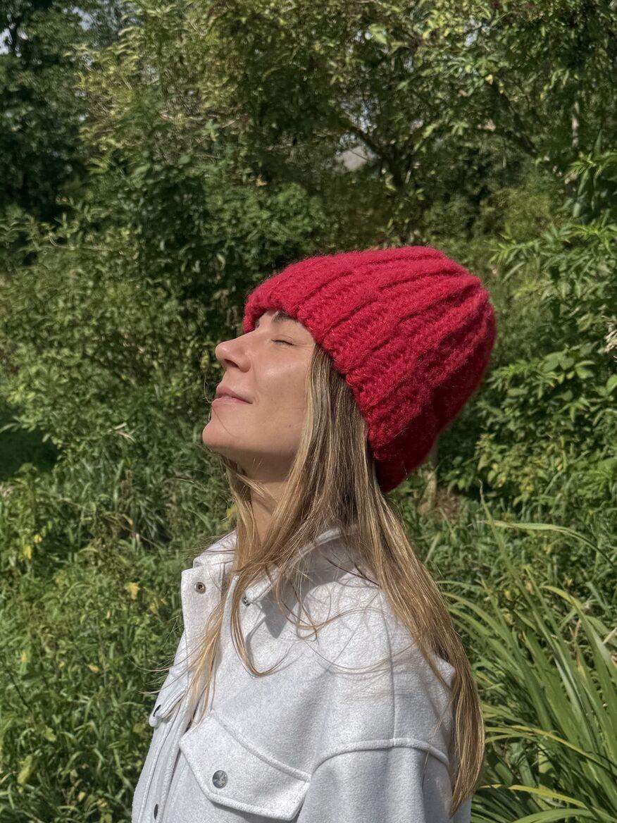 Czapka ciemna czerwień 2