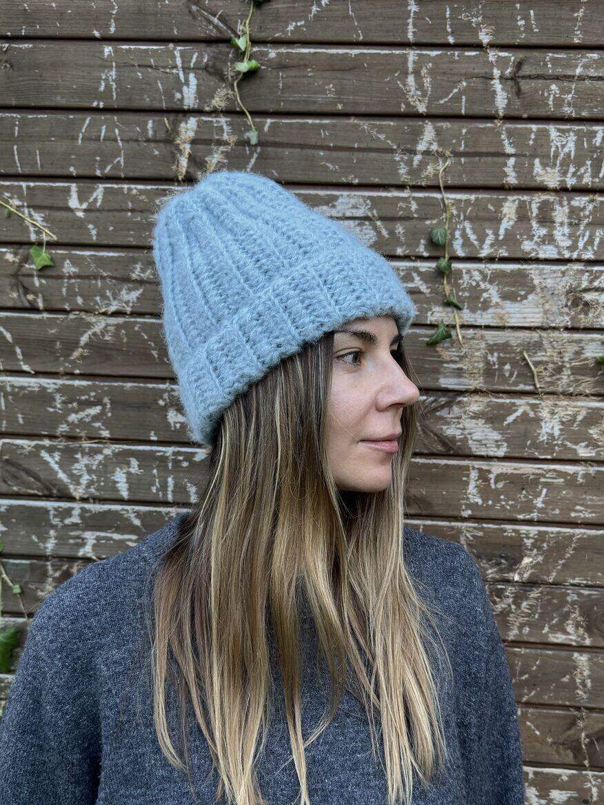 Czapka szaro-błekitna 6